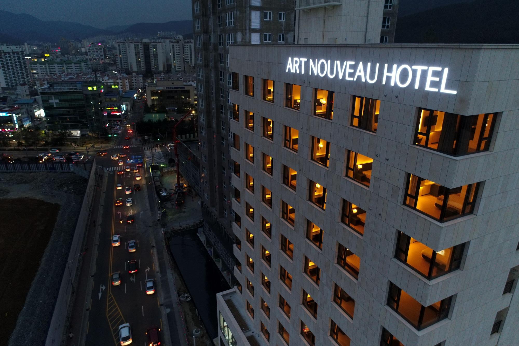 Geoje Artnouveau Suite Hotel Εξωτερικό φωτογραφία