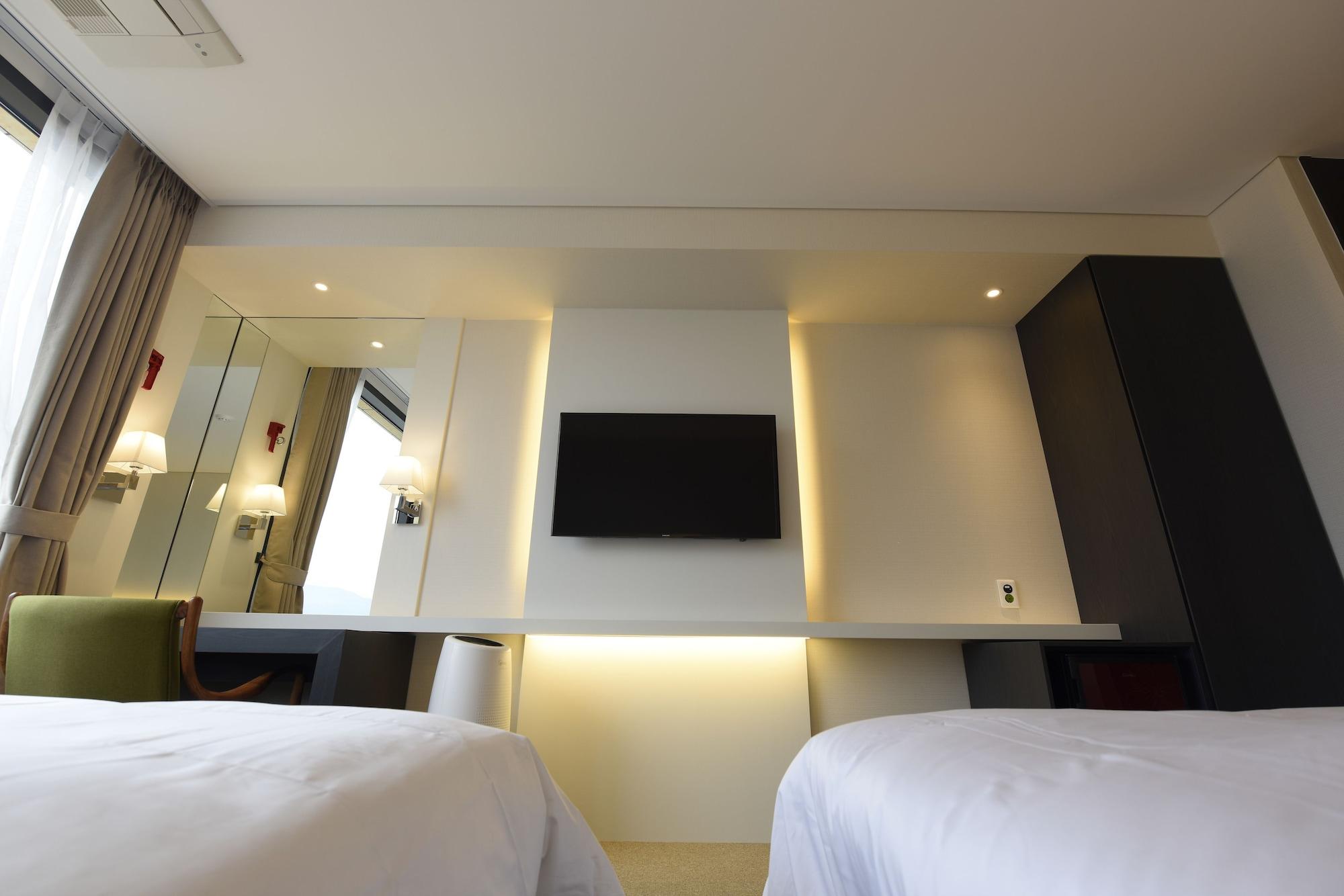 Geoje Artnouveau Suite Hotel Εξωτερικό φωτογραφία