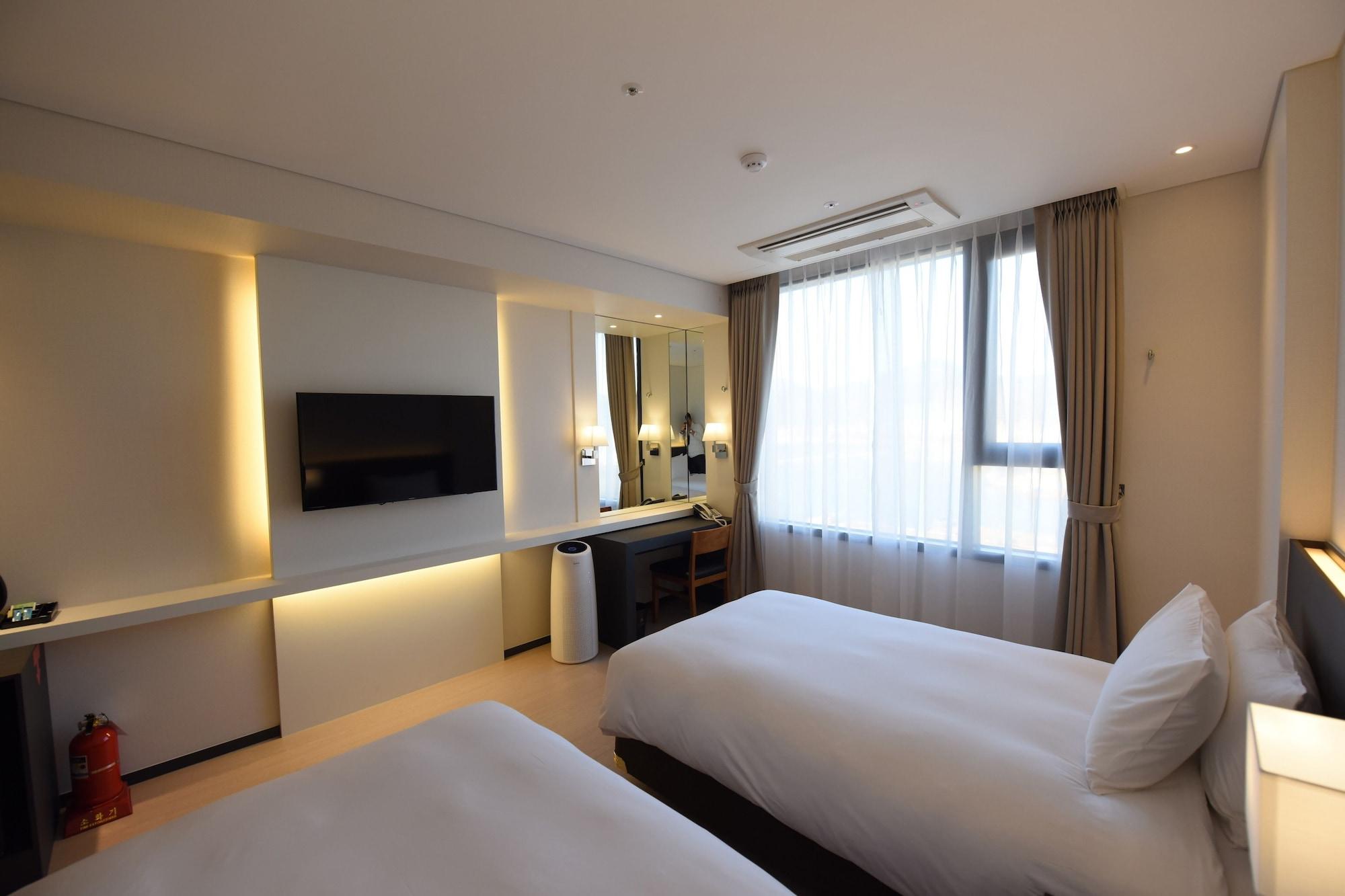 Geoje Artnouveau Suite Hotel Εξωτερικό φωτογραφία