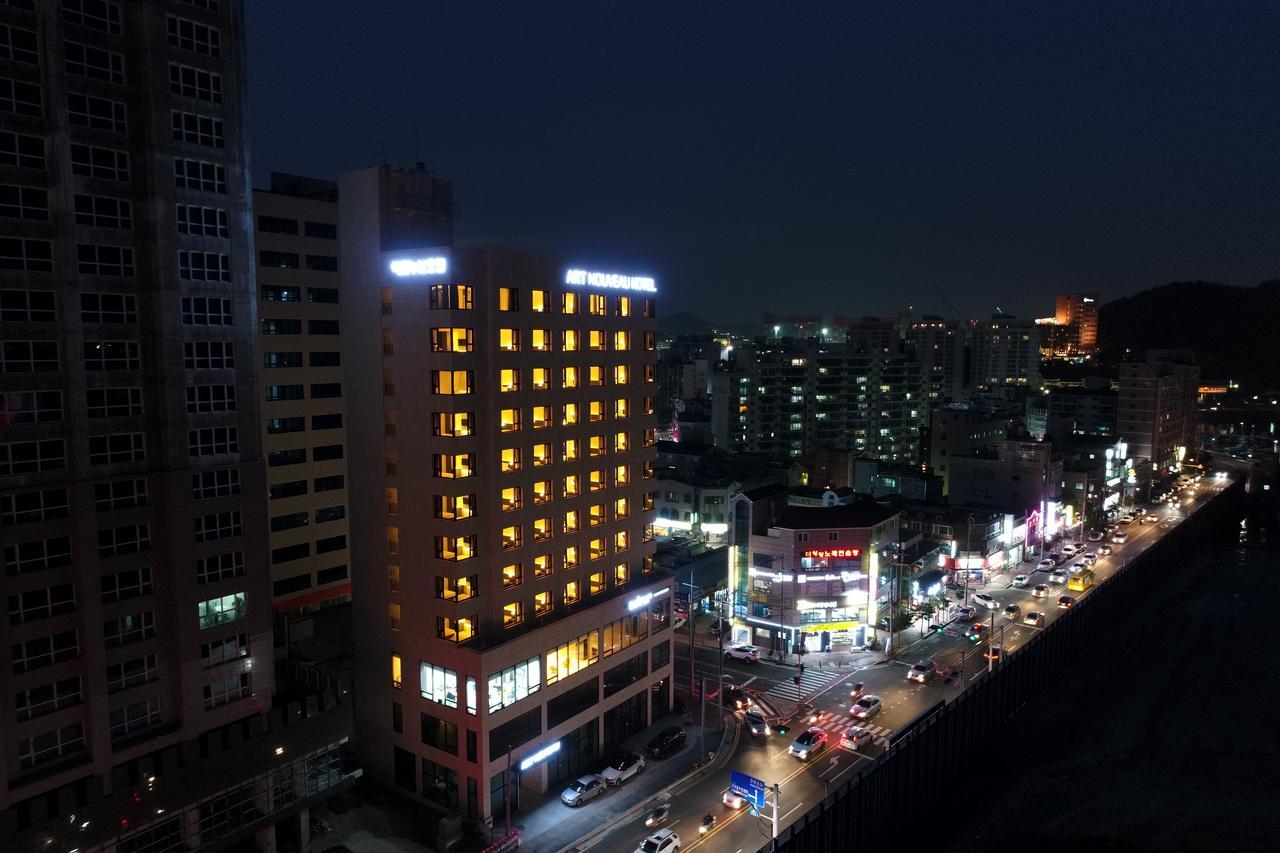 Geoje Artnouveau Suite Hotel Εξωτερικό φωτογραφία