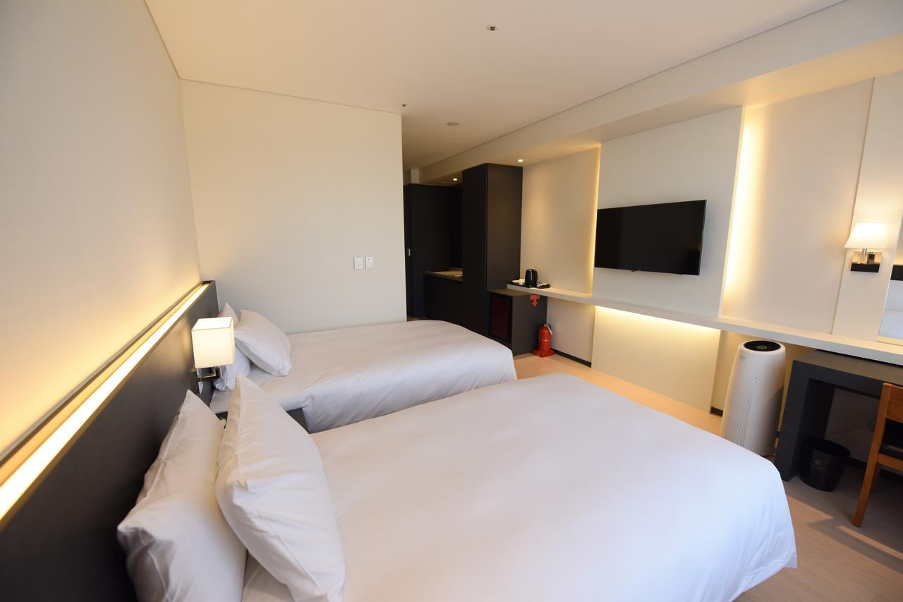 Geoje Artnouveau Suite Hotel Εξωτερικό φωτογραφία
